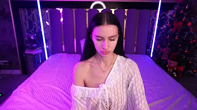 Snow WhiteeeX online show from January 2026 06:40:01 AM