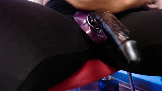 IvanaFetish online show from November 2025 09:43:02 PM