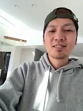 Snapshot of kensnb chatting on January 2025 12:19:02 AM kensnb online show from January 2025 12:19:02 AM