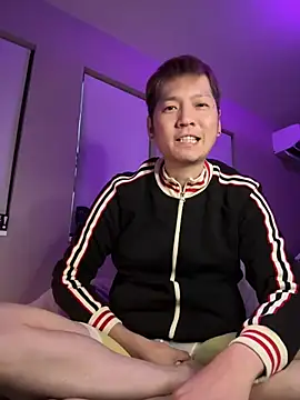 Snapshot of kensnb chatting on February 2025 09:15:01 PM kensnb online show from February 2025 09:15:01 PM