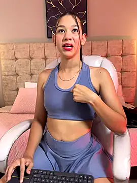 Amber hot22 online show from October 2025 08:20:02 PM