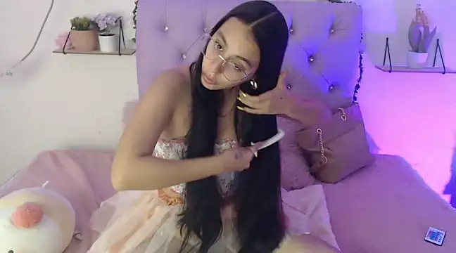 Snapshot of Freyja_01 chatting on March 2025 10:31:02 PM Freyja 01 online show from March 2025 10:31:02 PM