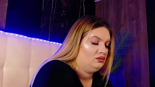 MelanieBrownn online show from February 2026 06:37:01 AM