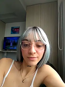 Dani pegin online show from October 2025 03:00:02 PM
