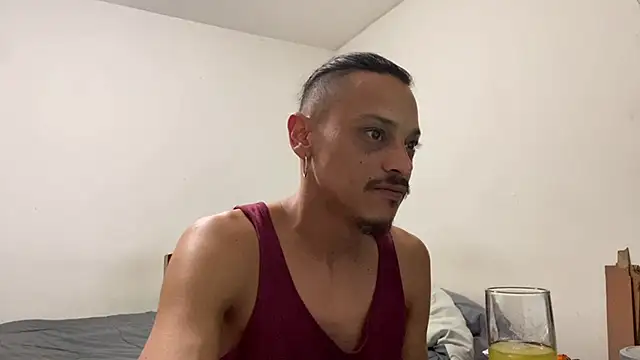 Snapshot of villanocat chatting on December 2024 04:12:02 AM villanocat online show from December 2024 04:12:02 AM