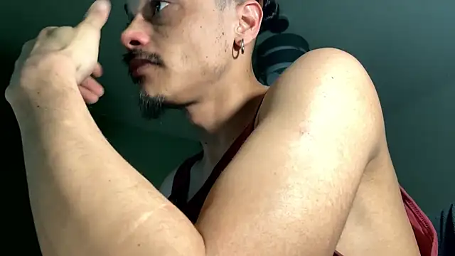 Snapshot of villanocat chatting on September 2025 03:43:01 AM villanocat online show from September 2025 03:43:01 AM