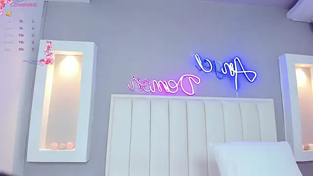 HannaPaola online show from February 2025 10:40:02 PM