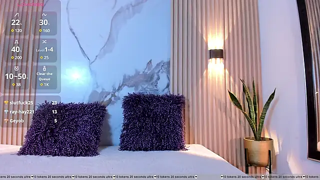 valentina lux online show from February 2025 09:11:01 AM