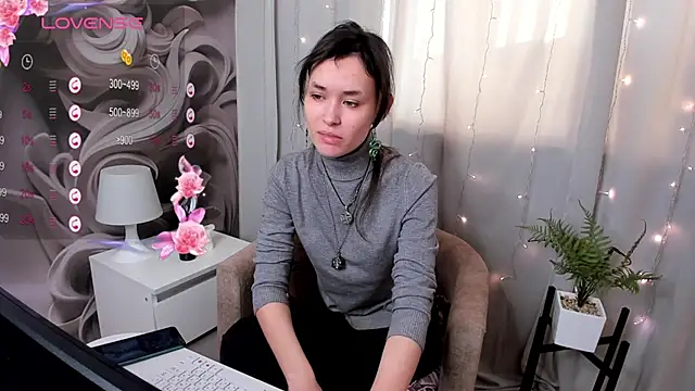 Emily Strikeee online show from February 2025 09:46:02 AM