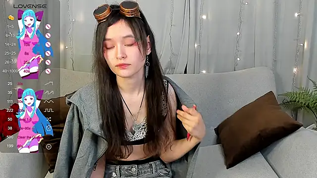 Emily Strikeee online show from March 2025 12:25:01 PM