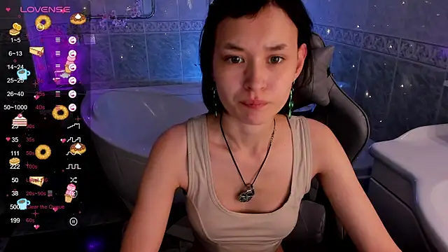 Emily Strikeee online show from September 2025 09:35:02 AM