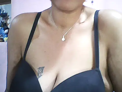 Snapshot of layanah12 chatting on September 2025 06:09:02 PM layanah12 online show from September 2025 06:09:02 PM