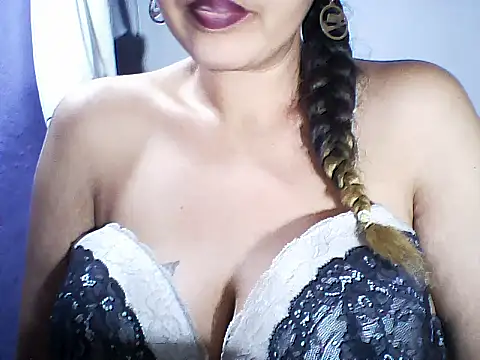 Snapshot of layanah12 chatting on October 2025 06:26:02 PM layanah12 online show from October 2025 06:26:02 PM