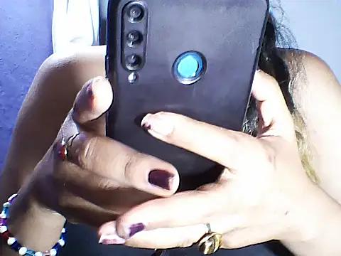 Snapshot of layanah12 chatting on November 2025 06:48:02 PM layanah12 online show from November 2025 06:48:02 PM