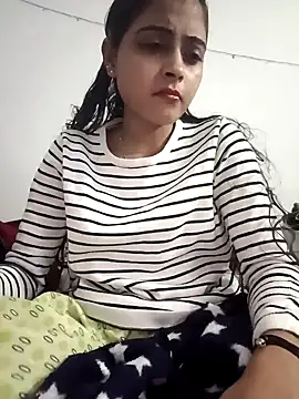 Snapshot of pikubaby chatting on January 2025 09:50:02 PM pikubaby online show from January 2025 09:50:02 PM
