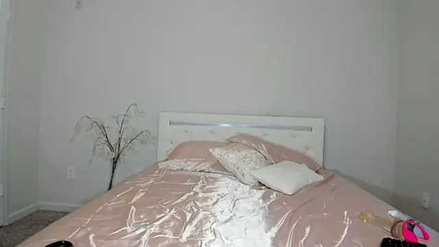 Snapshot of marianaferrero chatting on February 2025 05:16:01 PM marianaferrero online show from February 2025 05:16:01 PM