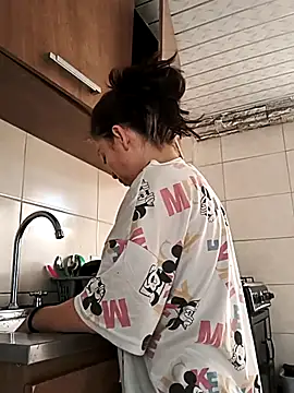 Tefannyy  online show from September 2025 03:44:02 PM