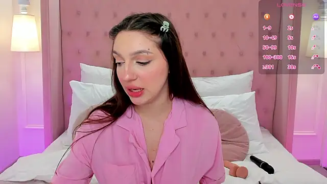 GiaCale online show from February 2025 11:56:02 PM