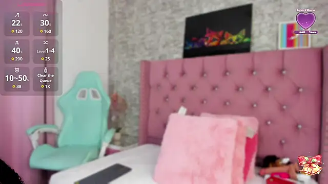 NahiaraReina online show from December 2024 01:38:02 PM