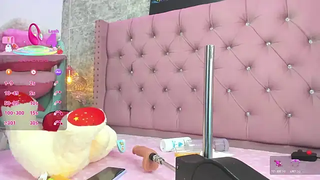 NahiaraReina online show from March 2025 01:21:01 PM