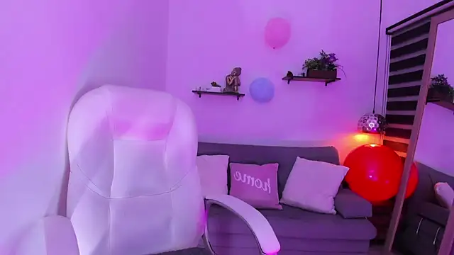 Snapshot of yenny_garcia chatting on November 2025 06:18:02 PM yenny garcia online show from November 2025 06:18:02 PM