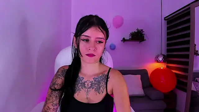 Snapshot of yenny_garcia chatting on November 2025 06:19:02 PM yenny garcia online show from November 2025 06:19:02 PM