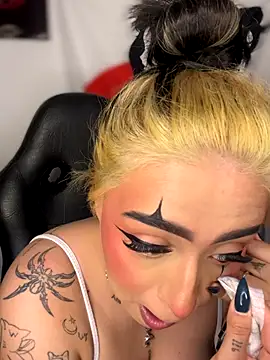 AnnikaMerliahh  online show from October 2025 03:09:01 AM