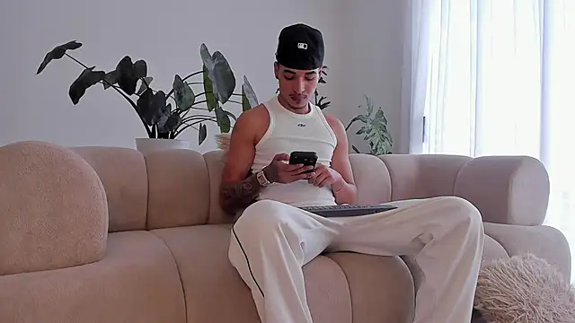 Snapshot of Ian_and_Noah chatting on July 2026 07:46:01 PM Ian and Noah online show from July 2026 07:46:01 PM