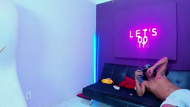 Snapshot of DIRTY_TEAM_XXX chatting on November 2025 11:36:02 PM DIRTY TEAM XXX online show from November 2025 11:36:02 PM