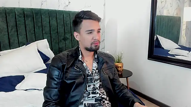 Edward max online show from February 2025 03:40:01 AM