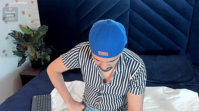 Edward max online show from January 2026 03:42:02 AM