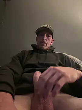Snapshot of mike_hawks_nice chatting on January 2025 12:06:02 AM mike hawks nice online show from January 2025 12:06:02 AM