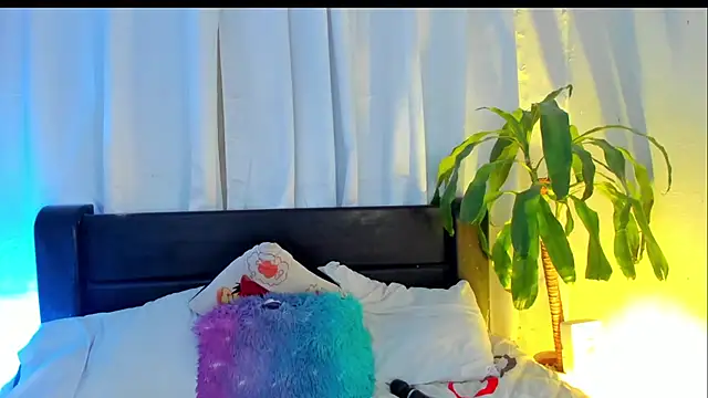 lanaa paul1 online show from January 2025 02:15:01 PM