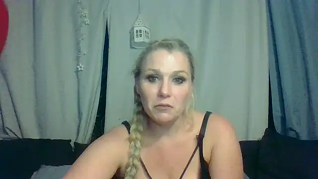 DevilsAngel13 online show from October 2025 02:53:02 AM