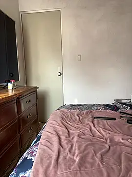 Nina-Chick777 online show from December 2024 09:58:01 PM