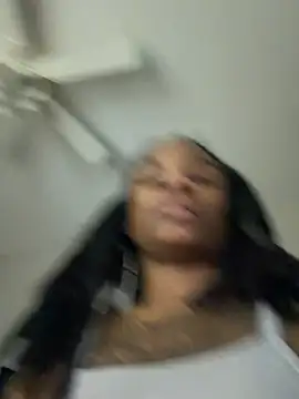 Snapshot of Sexyy_Tiffany3 chatting on February 2026 04:54:01 AM Sexyy Tiffany3 online show from February 2026 04:54:01 AM