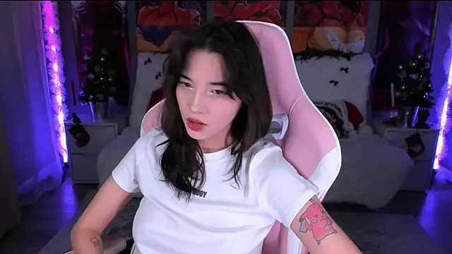 as1an girlfriend online show from December 2025 12:45:01 PM