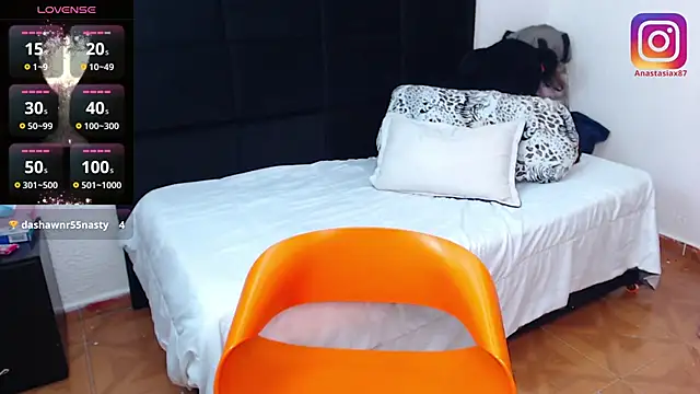 Snapshot of Anastasiax87 chatting on January 2025 10:45:01 PM Anastasiax87 online show from January 2025 10:45:01 PM