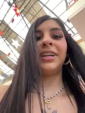 Hilary pinkk online show from December 2024 10:20:01 PM