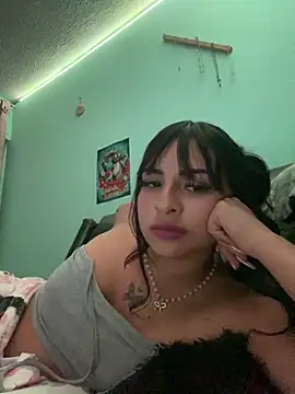 Hilary pinkk online show from December 2024 05:11:02 AM