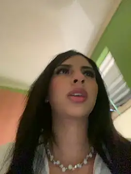 Hilary pinkk online show from January 2025 08:00:01 PM