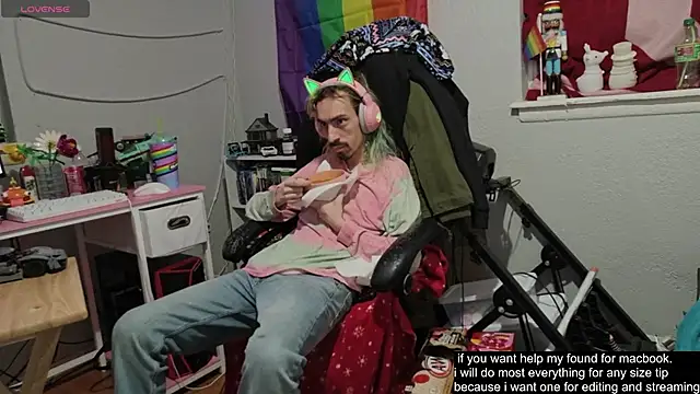 tallnerdyguy online show from September 2025 02:35:02 AM