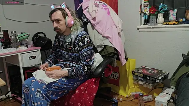 tallnerdyguy online show from February 2026 12:41:01 AM