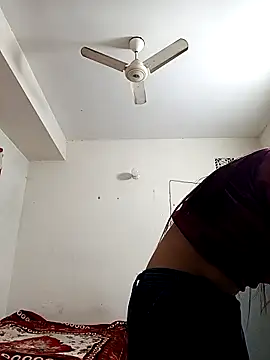 Tisha-01 online show from January 2026 03:42:02 AM