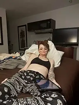 Snapshot of ivylee31 chatting on January 2025 06:56:02 AM ivylee31 online show from January 2025 06:56:02 AM