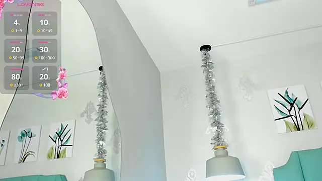 Khenta Michells online show from March 2025 10:29:02 AM