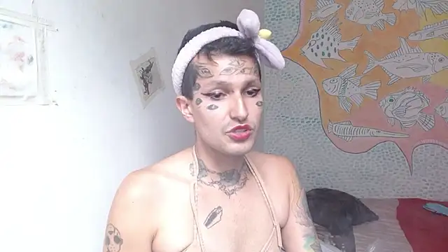 Snapshot of Party_trans chatting on February 2025 08:44:02 PM Party trans online show from February 2025 08:44:02 PM