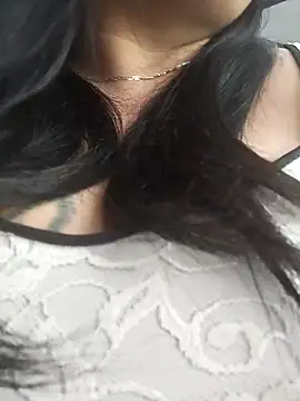 sara pineros online show from December 2024 09:06:02 PM