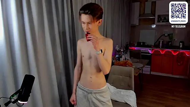 AndrewwCarter2 online show from February 2025 06:23:02 PM