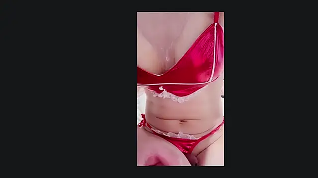 Snapshot of Im_IVE_LOVE chatting on December 2024 01:35:02 AM Im IVE LOVE online show from December 2024 01:35:02 AM